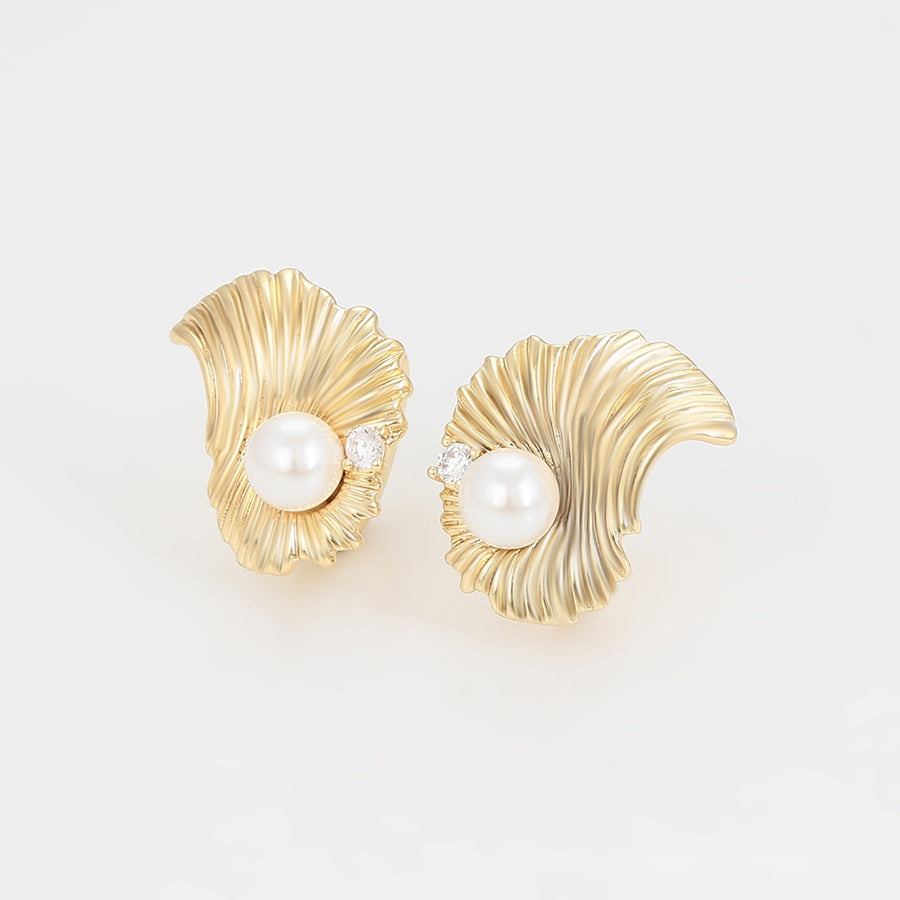 Gold Shell Pearl Earrings