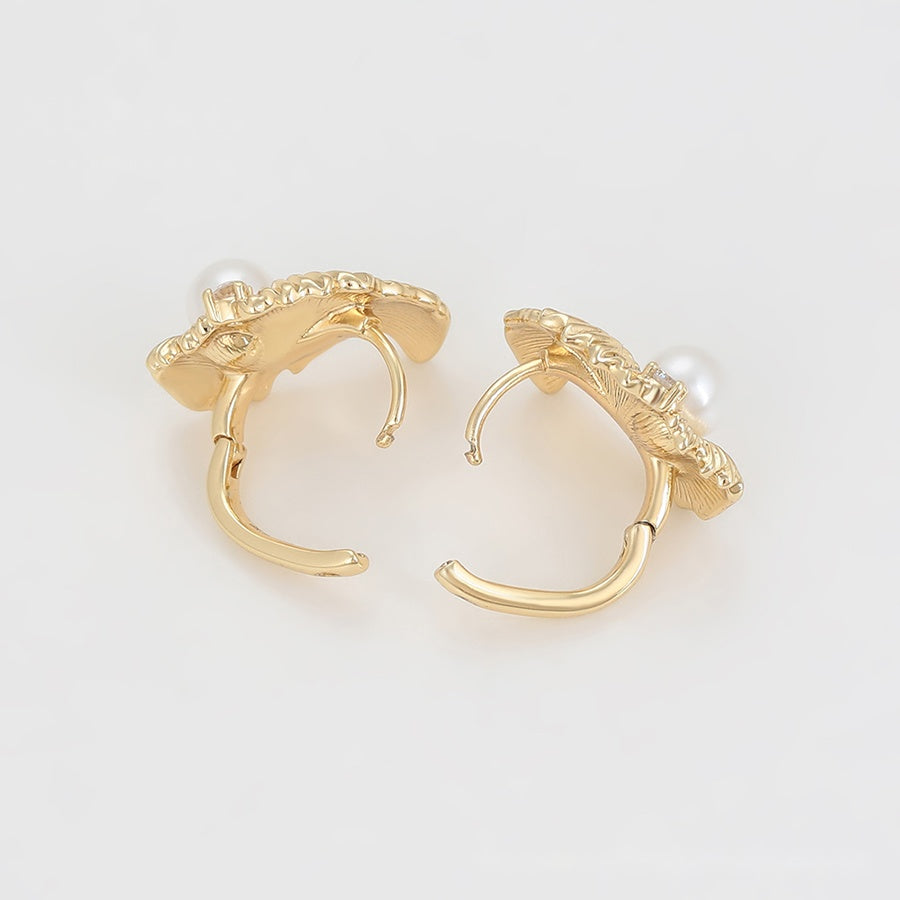 Gold Shell Pearl Earrings